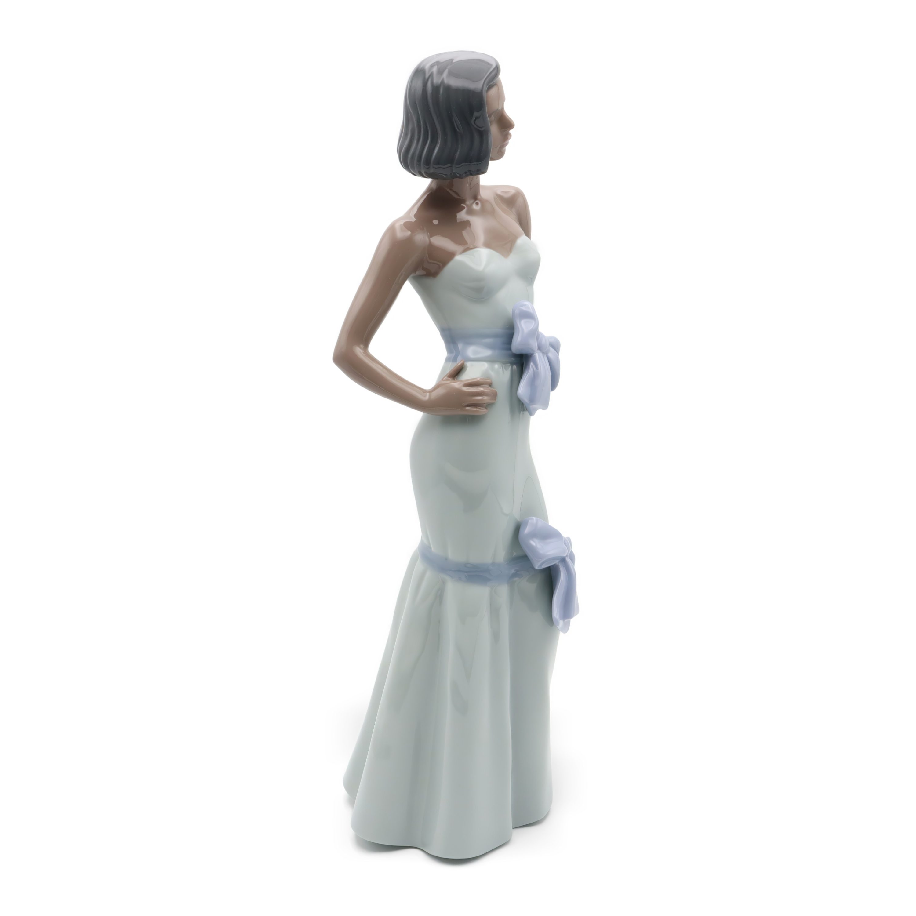 NAO Lladro Daisa Figur, Dunkle Dame In Blau, Porzellanfigur, Elegante Frau, Handbemalt